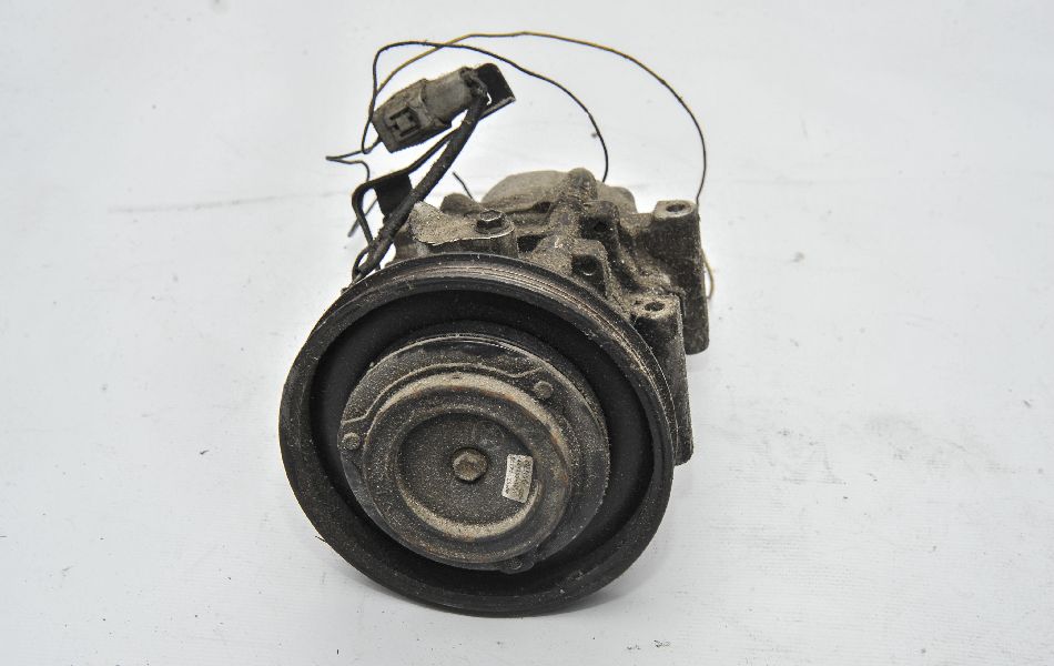 93-98 MODEL TOYOTA COROLLA ÇIKMA KLİMA KOMPRASÖRÜ